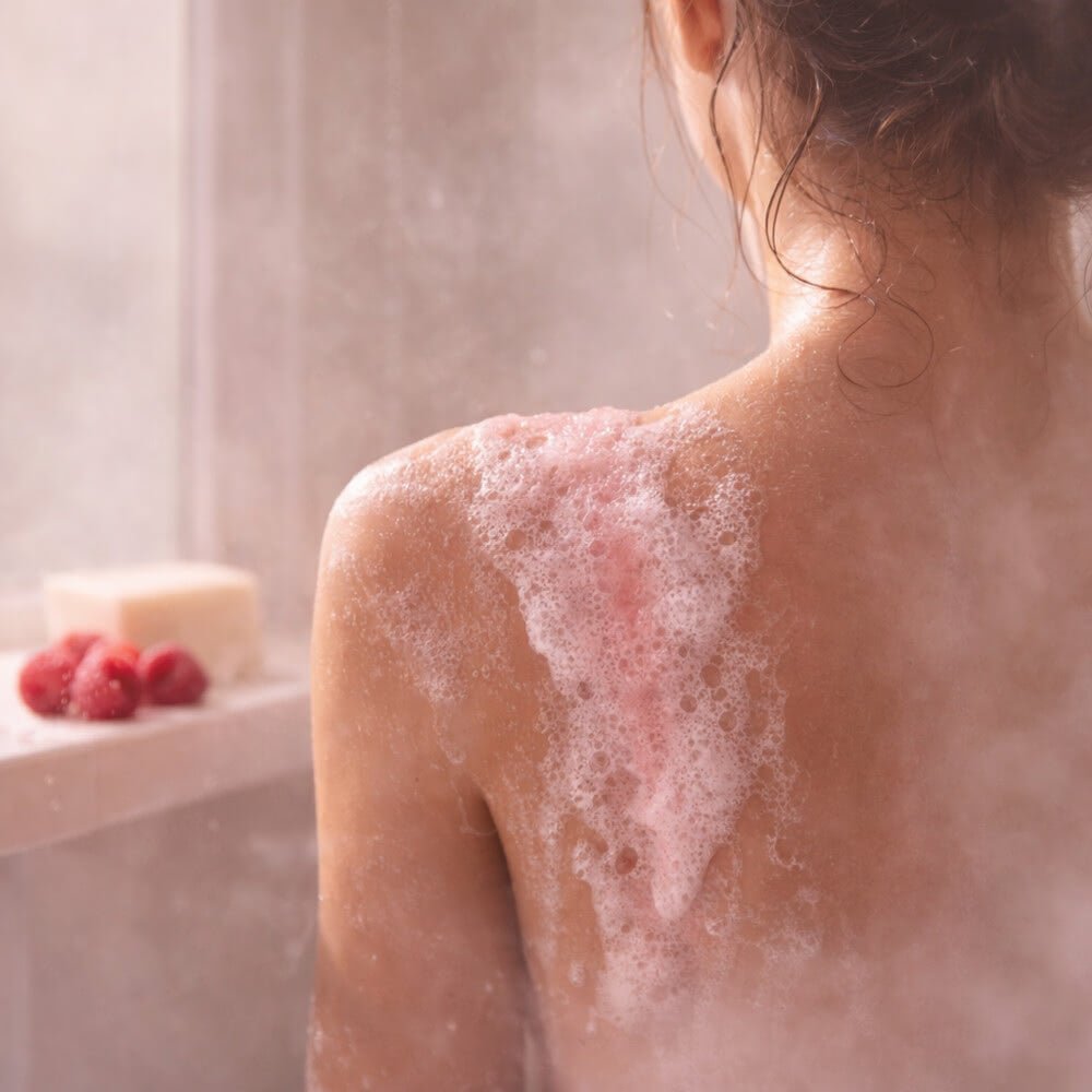 Savon Naturel Framboise avec Pierre Minérale 140g | Artisan Vosges - Terre et Trésors